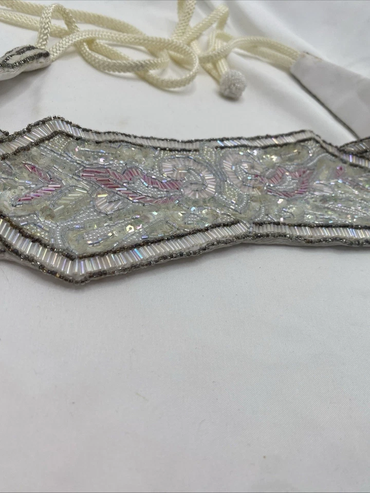 Cinturón cummerbund vintage - Christian Dior - blanco con cuentas Foto 2 de 4