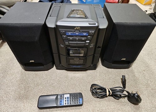 JVC DXE10 HiFi CD, Tape, Radio + Speakers And Remote - Works Great