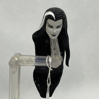 Diamond Select Lily Munster Head Custom Fodder Replacement