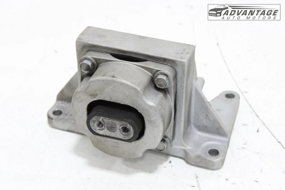 Dodge Challenger 2012-2023 tracción trasera montaje aislante soporte OEM Foto 2 de 4