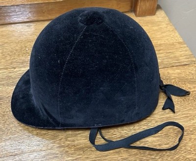 Vintage Caldene Show Helmet THREE C HUNT CAP Made in England Velvet 6.25 x7.75 