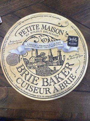 Petite Maison Brie Baker Cheese Fromage Queso Ceramic Dish w Lid & Wooden Knife