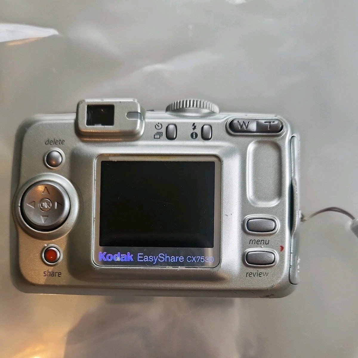 Kodak EasyShare CX7530 Compact Digital CCD Camera 5.0MP 3X Zoom