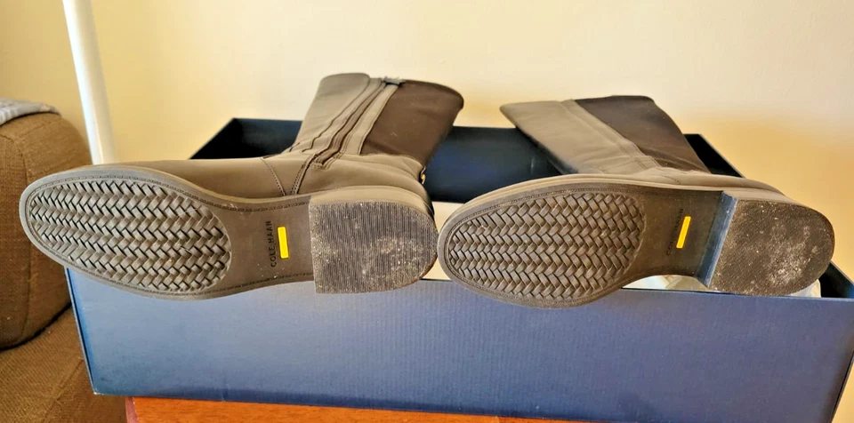 Botas de montar Cole Haan Noelle de cuero negro hasta la rodilla talla 8,5 39 Foto 4 de 4