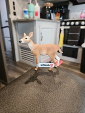 Schleich Realistic Deer White Tail Doe Lifelike Animal Collectible Figure