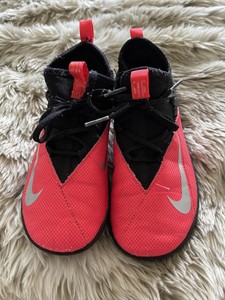 black nike football boots