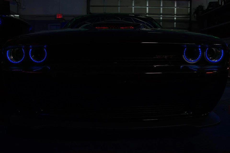Anillos de faros LED azules con halo para Dodge Challenger 2015-2018 (acero inoxidable cepillado) Foto 2 de 4