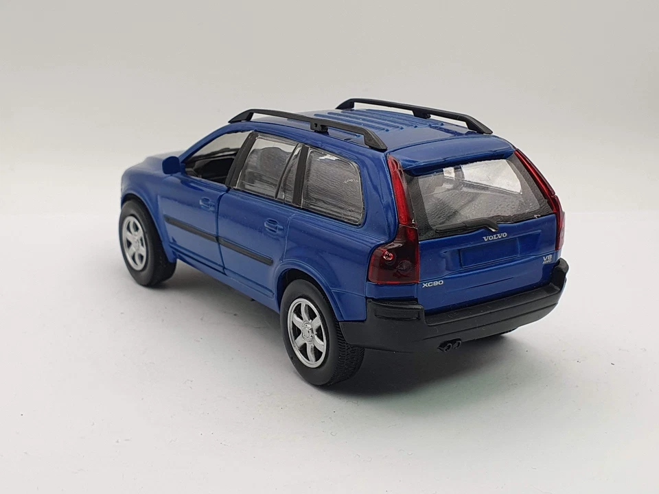 Volvo XC 90 New Ray 1/32 - Immagine 2 di 4