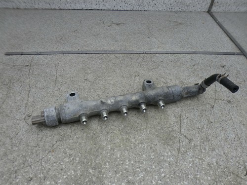 Einspritzleiste Rail 138Tkm Subaru Legacy BM BR 2.0D 11.1555.081