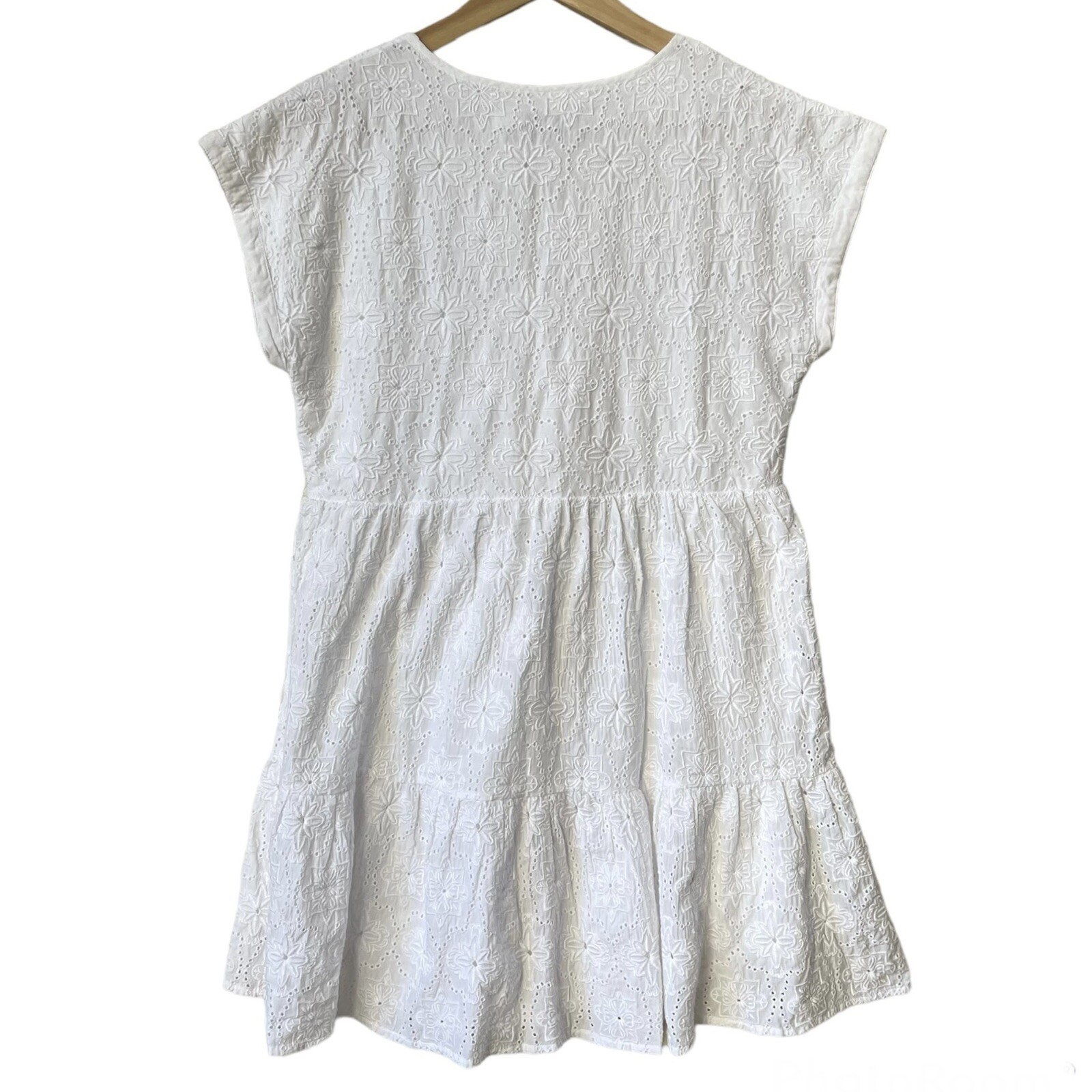 Vineyard Vines White Eyelet Tiered Swing Mini Dress B… Gem
