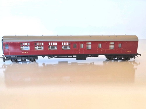 Triang Hornby R.423A 1st/brake LMS pass #5051. In V/Good cond. OO Scale. No Box