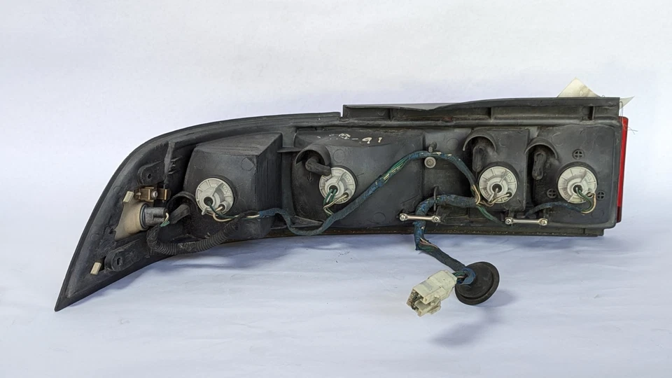 Luz trasera derecha pasajero Toyota MR2 SW20 1991 1992 1993 OEM Foto 4 de 4