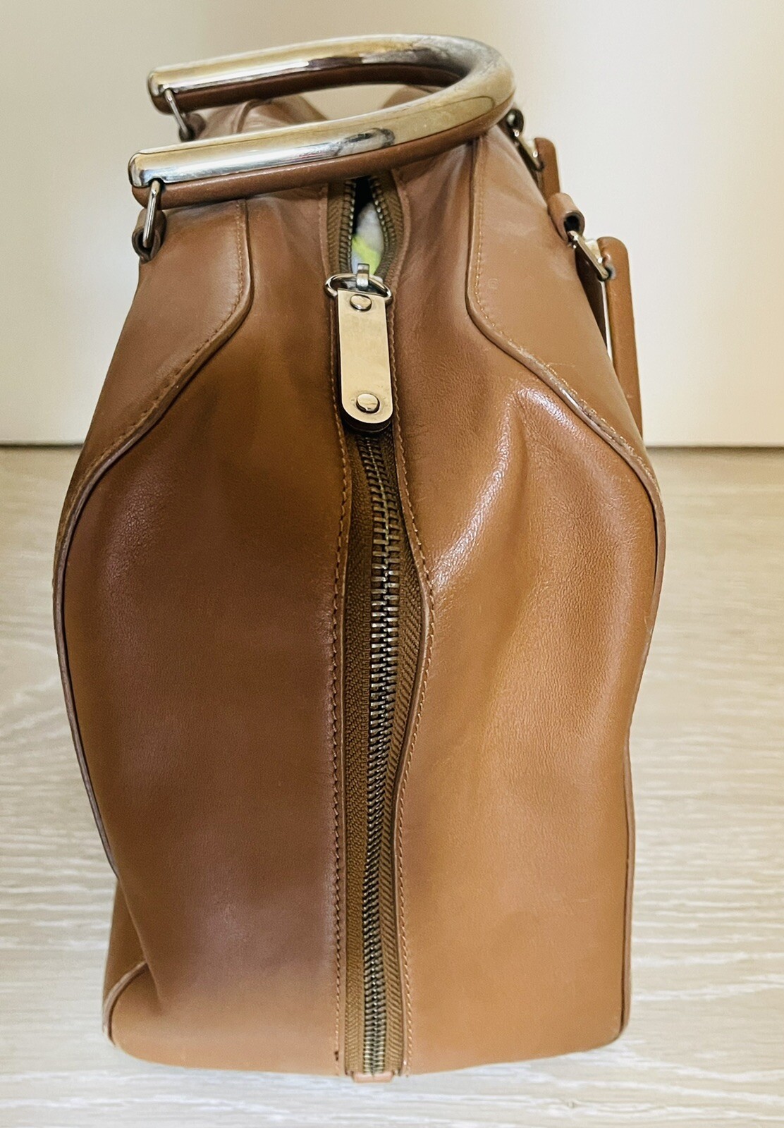 MAISON MARTIN MARGIELA PARIS BROWN LEATHER TRUNK MEDIUM BAG image 4