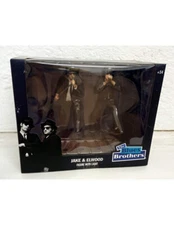 THE BLUES BROTHERS - JAKE AND ELWOOD STATUE ON STAGE - 17 CM SD TOYS