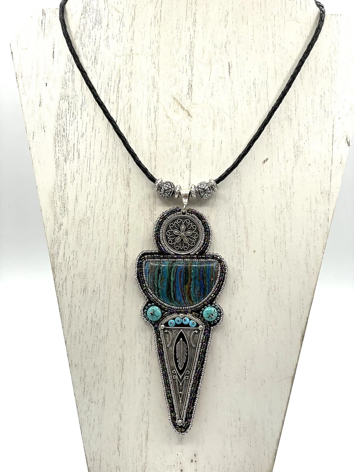 Collar Bordado con Cuentas Único Arco Iris Calcilica Turquesa Cuero Cordón Foto 4 de 4