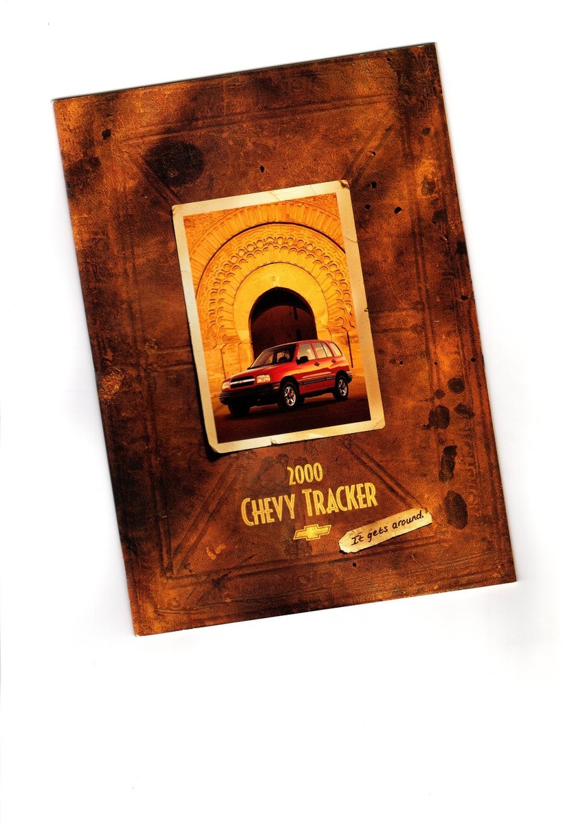 2000 Chevy TRACKER Brochure / Catalog / Pamplet with Color Chart