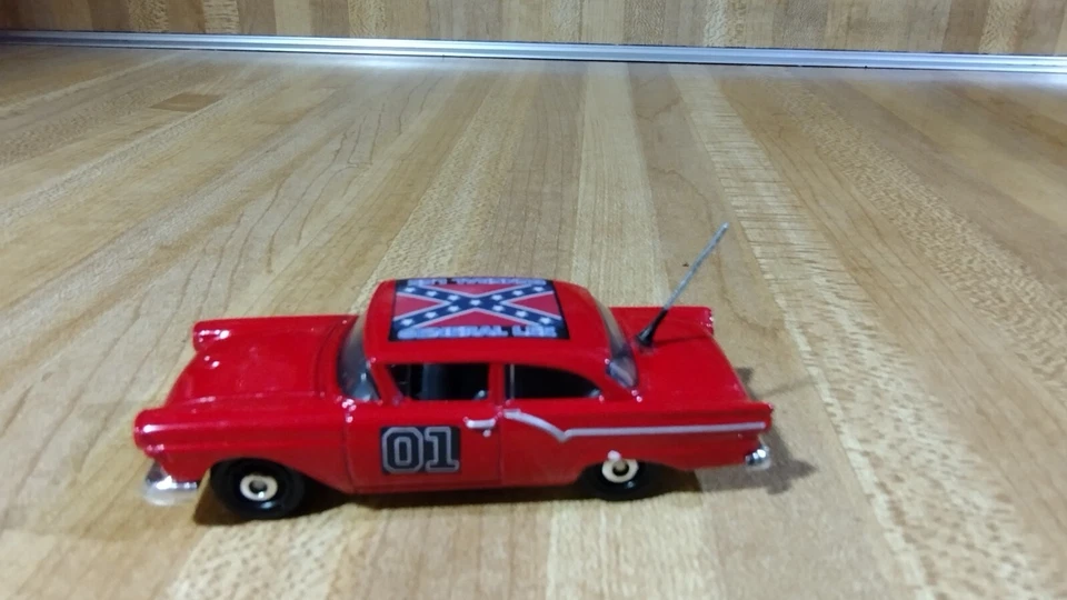 Dukes Of Hazzard General Lee 1957 Ford Custom 300,red,1:64.new! - Image 3 of 4