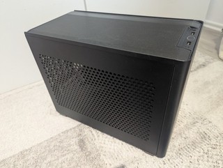 Cooler Master nr200p mit OVP grau (gunmetal grey)