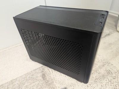 Cooler Master nr200p mit OVP - grau (gunmetal grey)