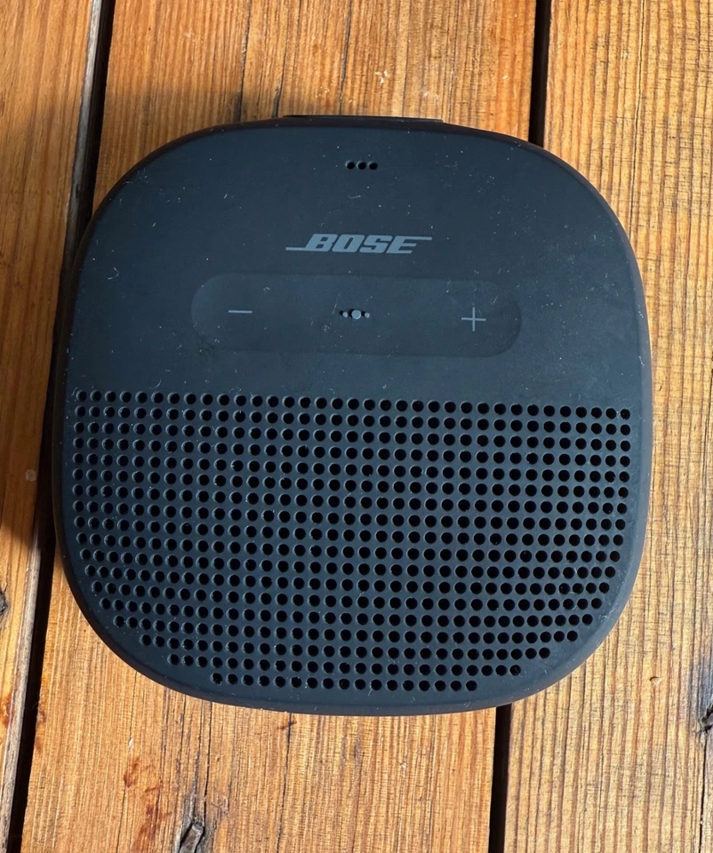 Bose SoundLink Micro Bluetooth-Lautsprecher - Schwarz - incl. Tasche - Bild 2 von 4