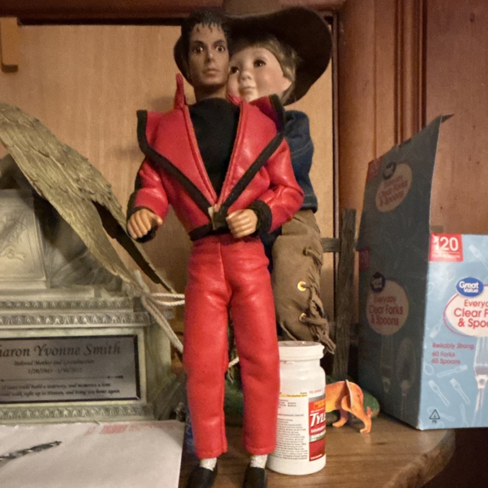 Michael Jackson Action Figure Plastic Red & Black Outfit w/ Hat Jacket Pants  