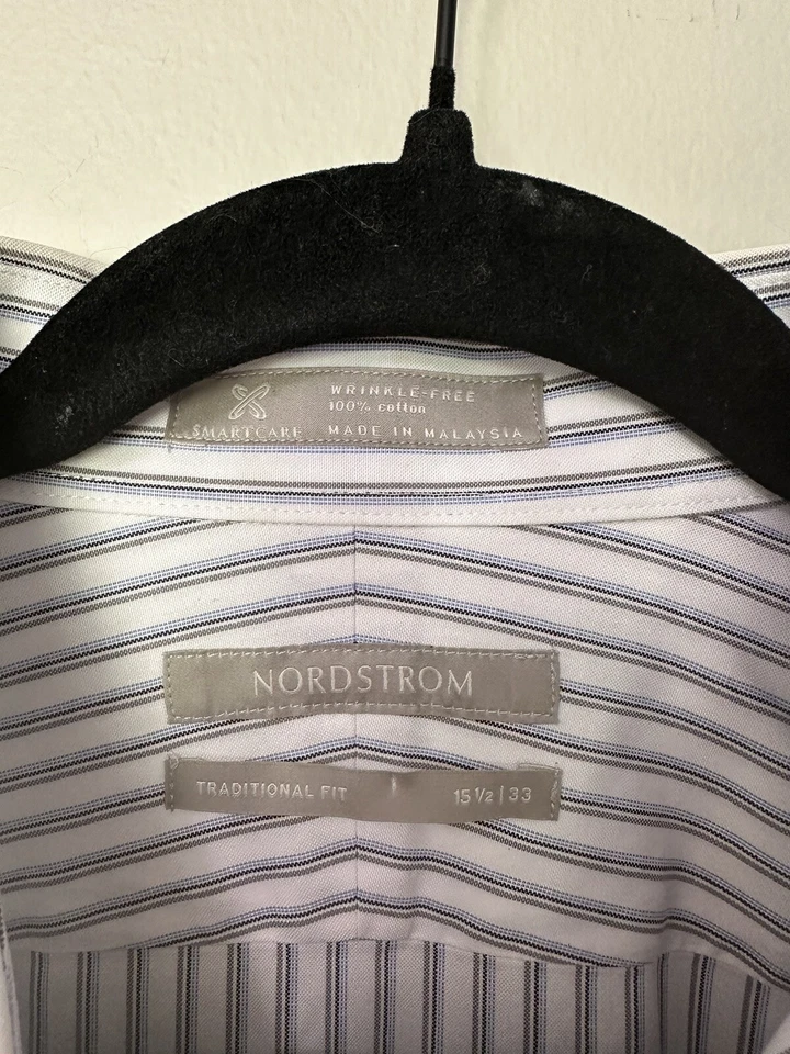 Nordstrom Men’s Wrinkle Free 100% Cotten Button Up Shirt Traditional Fit - Image 2 of 4