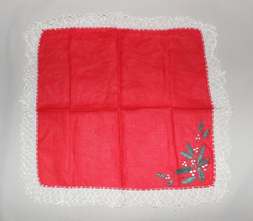 Paño de Navidad de lino rojo de colección acebo pintado 11"" x 11"" + 1"" borde de ganchillo - Imagen 3 de 7