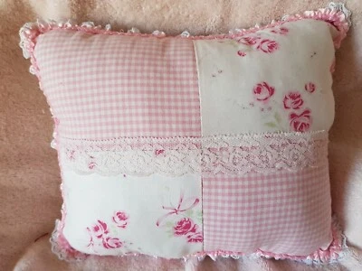 COUSSIN SHABBY CHIC PATCHWORK - Photo 1/3