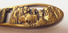 MOUNT MT RUSHMORE So Dakota Vintage Souvenir DIECUT Figural Brass Letter Opener