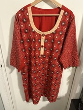 Women&rsquo;s Red Floral Embroidered Cotton Woven Kurta Tunic Button Front M