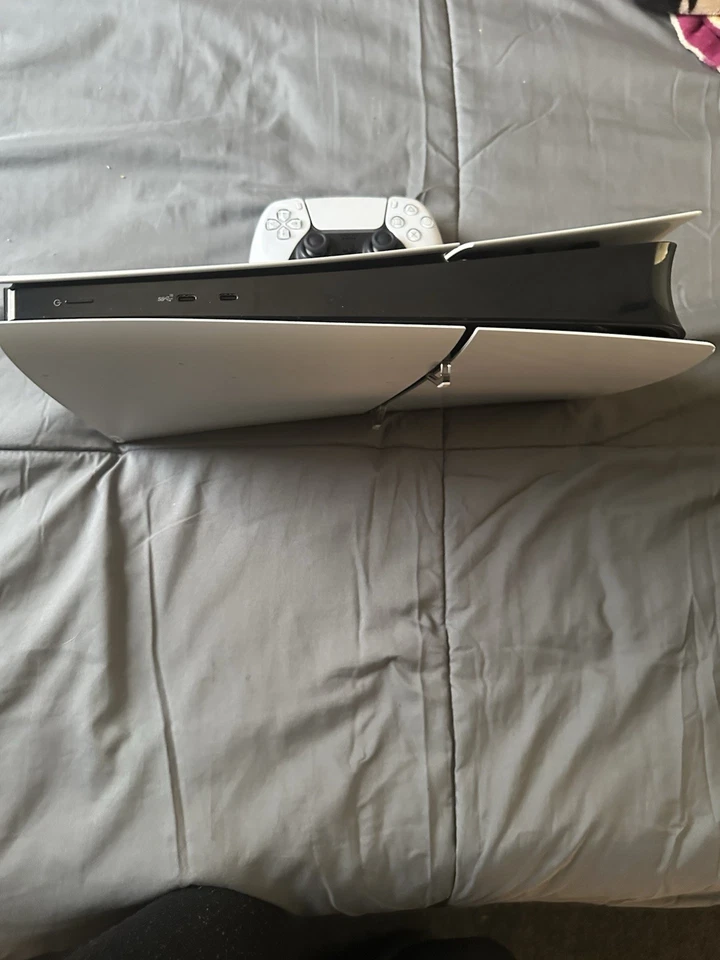 Sony PlayStation 5 Slim Edición Digital Blanco Foto 2 de 2