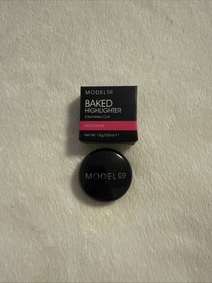 Model Co Baked Highlighter Enlumineur Cuit MoonShine 1.5g/0.05 oz