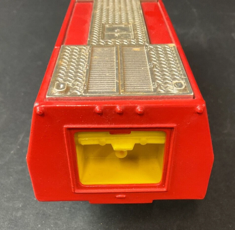 VTG Corgi Major Chubb Pathfinder Airport Crash Truck 10" DIECAST Fire Toy NICE! - Image 4 of 4