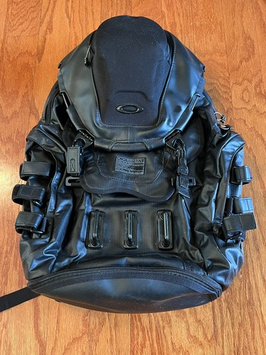 OAKLEY KITCHEN SINK LX Designer BACKPACK STEALTH BLACK 921018 013 Bag 