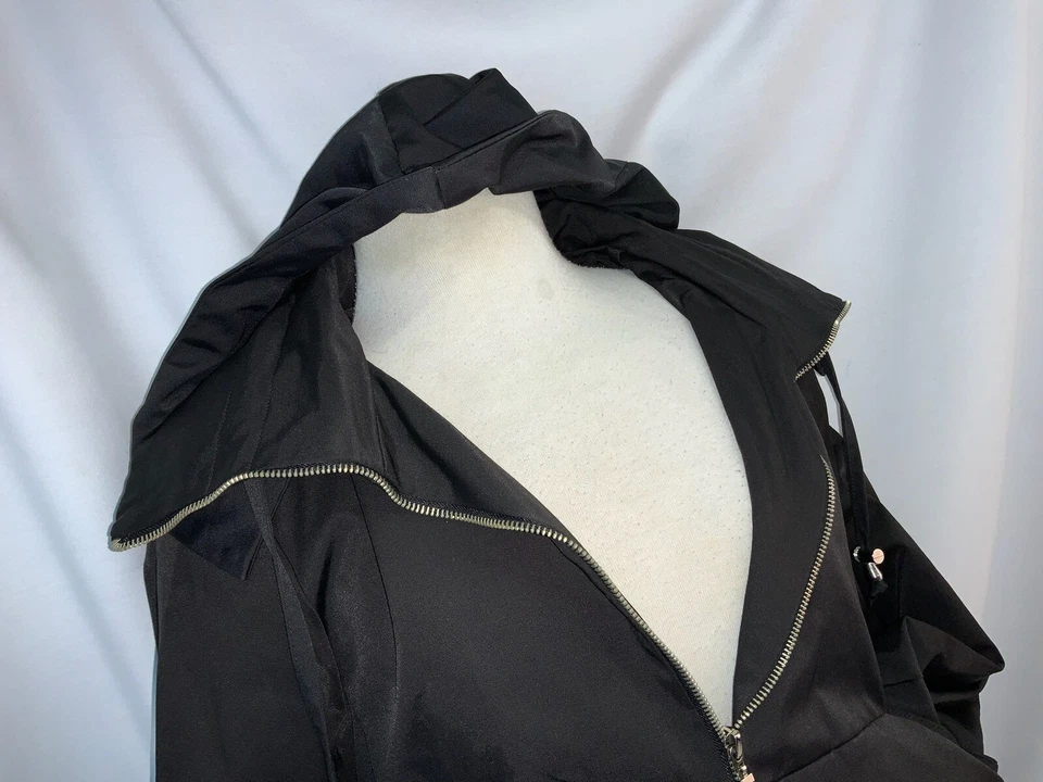 Jaqueta de chuva Vertigo com capuz XS feminina preta algodão náilon zíper completo YGI L1-168 - Imagem 3 de 4