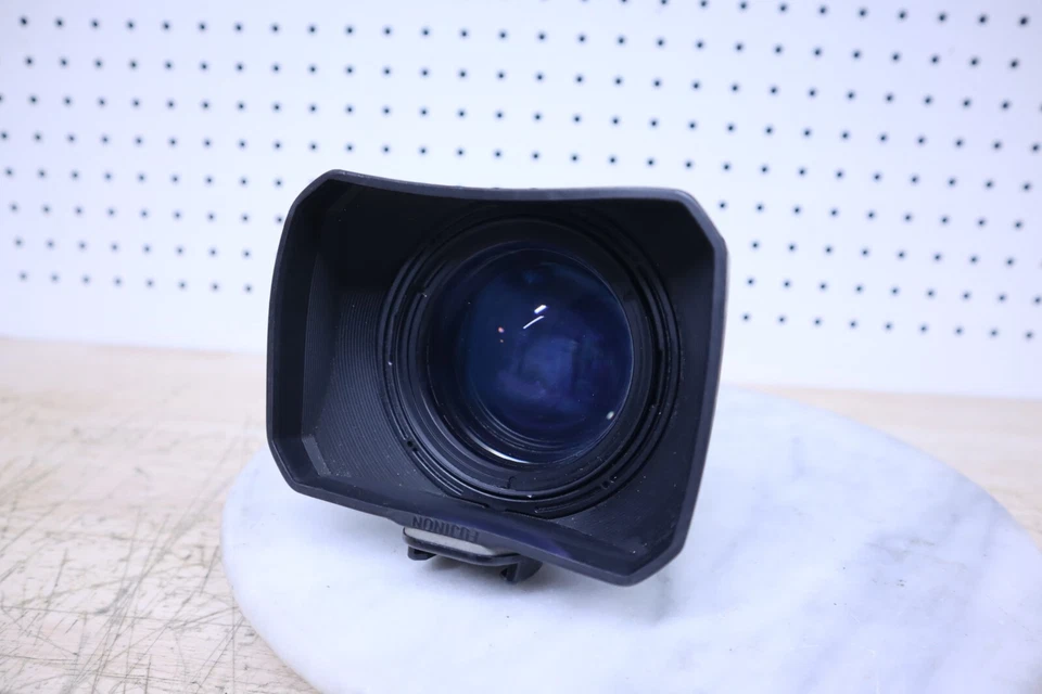 Nice Used Black Fujinon Model TH16x5.5BRMU TV Zoom Camera Lens W/ Hood - Japan - Image 4 of 4
