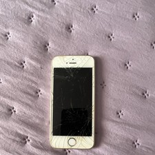 Apple iPhone 5s Gold Bar Smartphone Cracked Screen 8MP Lightning Wi-Fi Bluetooth