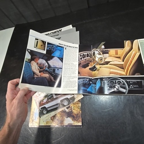 (10pc) Chevy Truck Dealer Booklets 70s 80s Vintage Advertising Brochure Catalogs - Picture 22 of 23