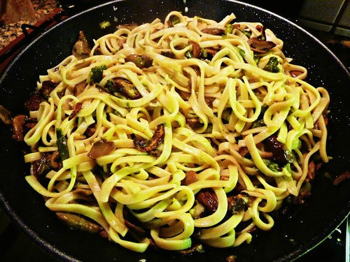 Red pesto with Black truffle Hot Sauce with Chili Peppers Tomato sauce 2 x 80g - Picture 6 of 12