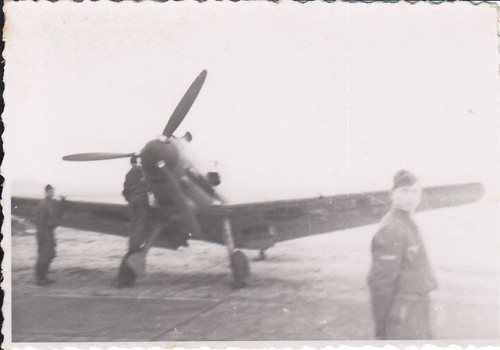Foto Luftwaffe Flugzeug Me 109 E der Erg.JGr West Cazaux Febr.-April 1942##