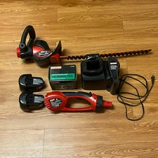 Craftsman Convertible Cordless 1 Hr. Class 2 Battery Charger + 3 Batteries 