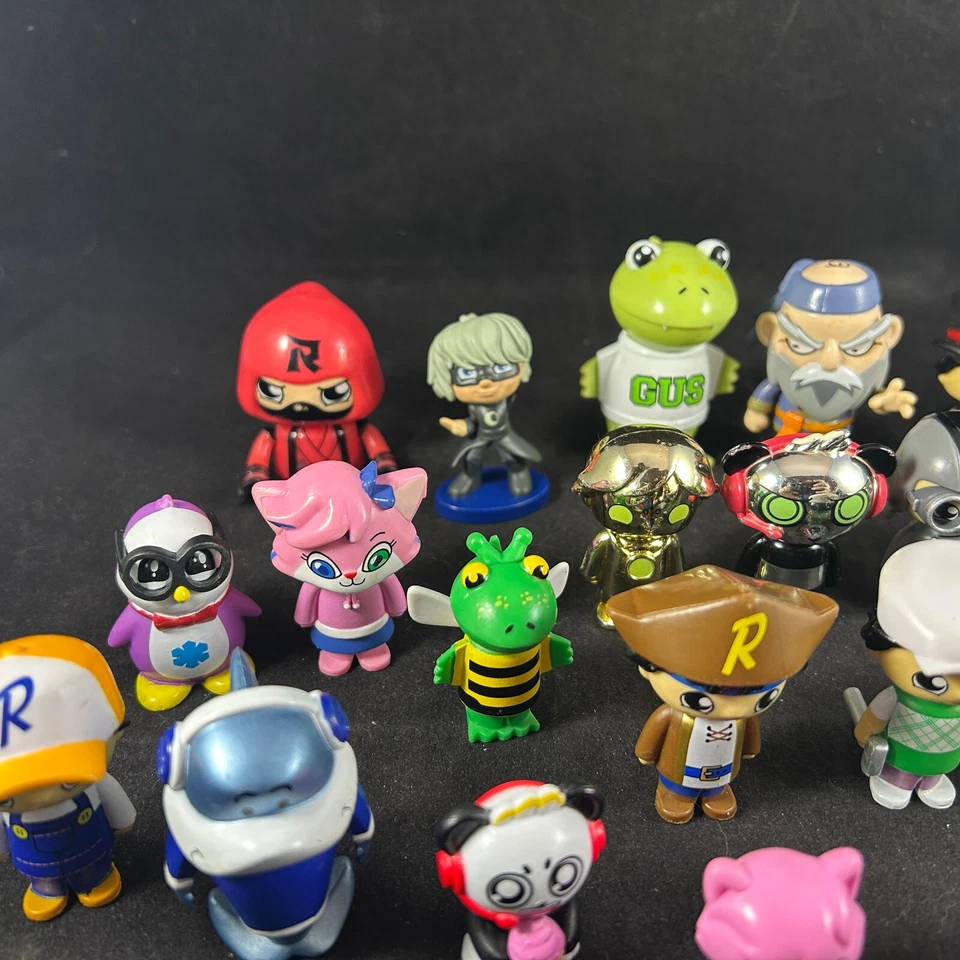 LOTE DE 27 MINIFIGURAS DE JUGUETE RYAN'S WORLD - GUS COMBO PECK BIG GIL ROBO LEXA + Foto 4 de 4