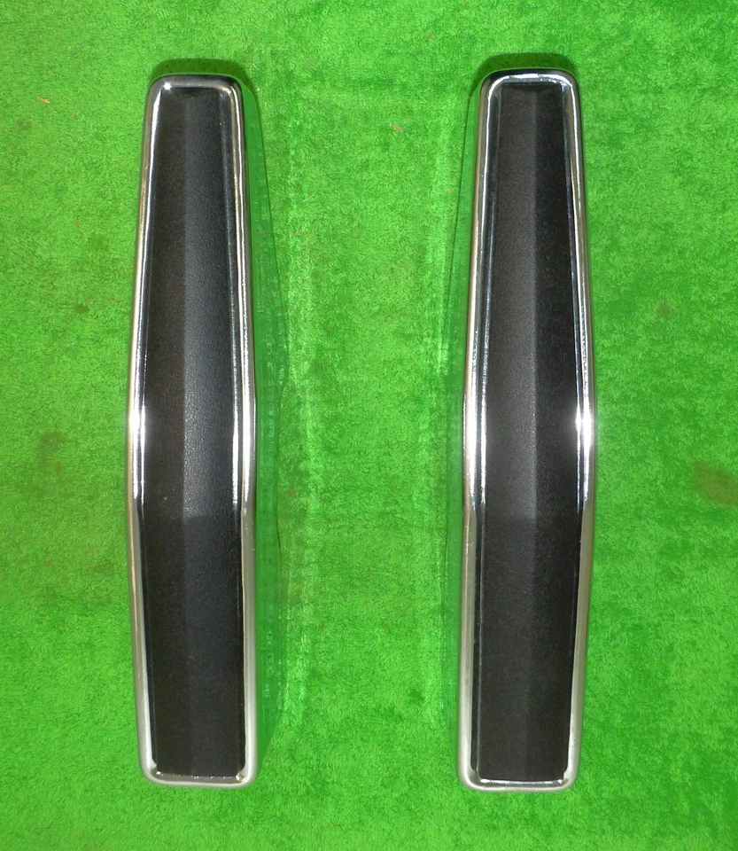 Ford F100 1978 1979 F150 F250 F350 Bronco Nuevo de Lote Antiguo Cromo Parachoques Delantero Protectores y Almohadillas Foto 3 de 4