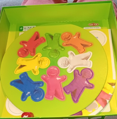 Tactic Boardgame Dice Alias Box EX NUEVO SIN ETIQUETAS  - Imagen 5 de 7