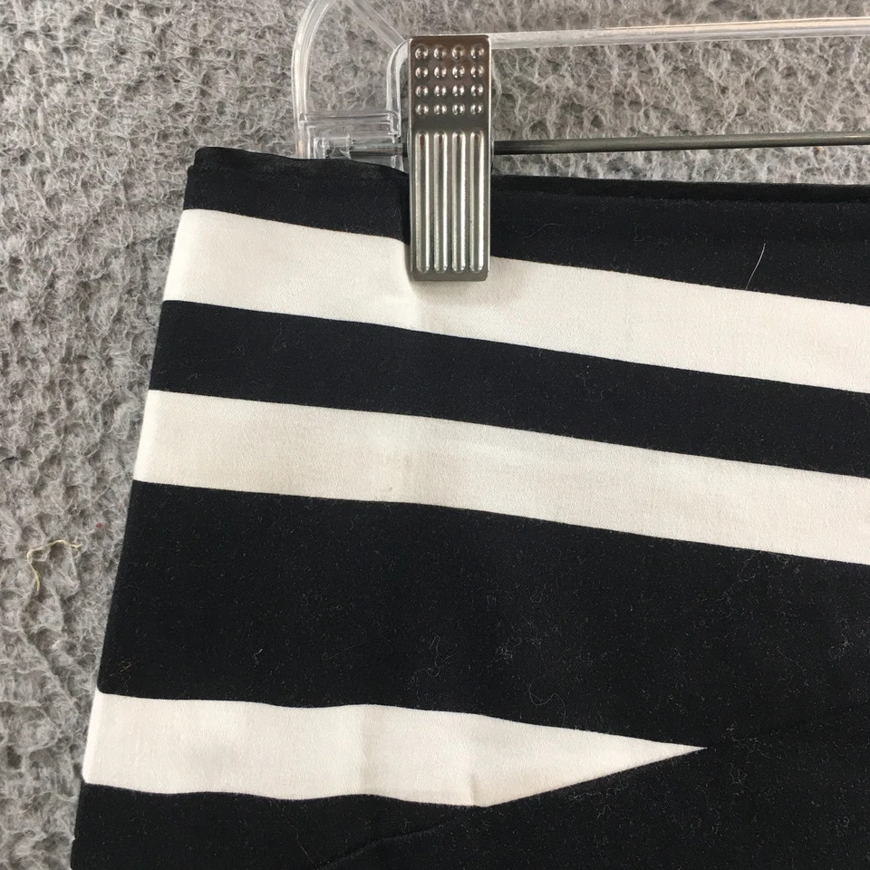 Faldas lápiz White House Black Market para mujer 10 negras blancas frente plano Foto 3 de 4