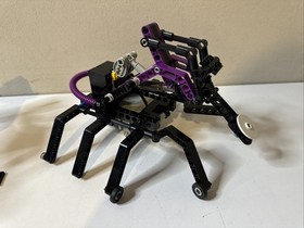 LEGO TECHNIC: Spider Slayer (8266/3038) Incomplete
