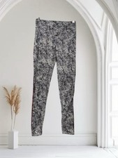 C9 Champion High Waist Leggings Women  s Size Medium Double Pocket 35