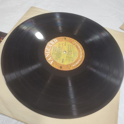 The Essential Doc Watson ( 2 LPs Vanguard Twofers 1973) - Picture 9 of 17