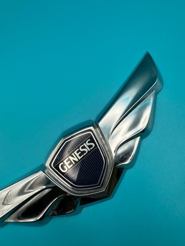 OEM 2009 - 2014 Hyundai Genesis SEDAN Front Emblem Badge Logo 863203M500 - Picture 3 of 5