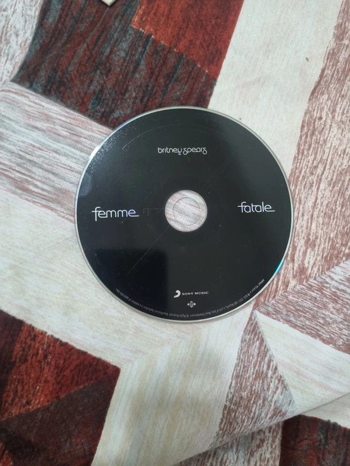 Britney Spears Femme Fatale INDIA IMPORT CD SLIPCASE 2011 SONY MUSIC - Image 2 of 4